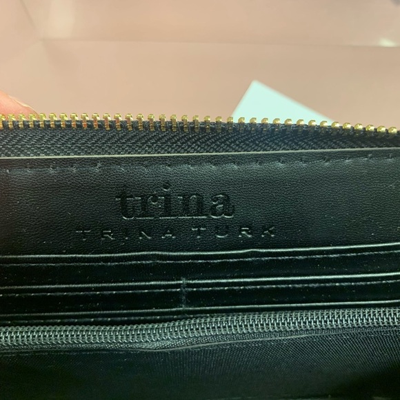 Trina Turk Large Leopard Zip Around Wallet, NWT - Picture 7 of 9